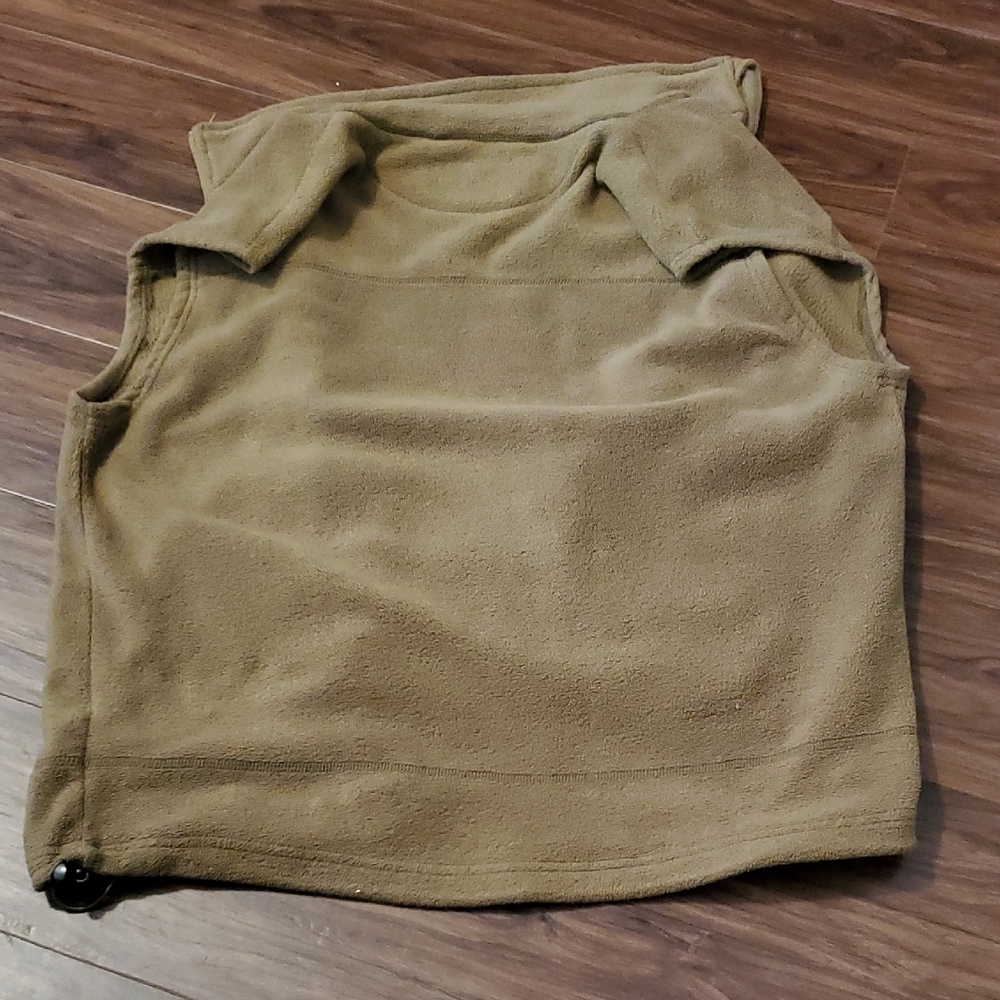 Cabela's Men's Brown Fleece Vest - Picture 12 of 13